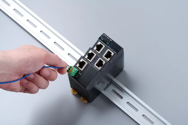 852-111 - Industrial unmanaged ECO switch; 5 - 10/100 Mb/s RJ45 ports