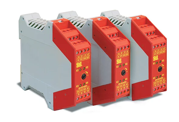 2721-108/031-000 - 1-conductor female connector; push-button; Push-in CAGE CLAMP®; 2.5 mm²; Pin spacing 5 mm; 8-pole; 100% protected against mismating; clamping collar; 2,50 mm²; light gray