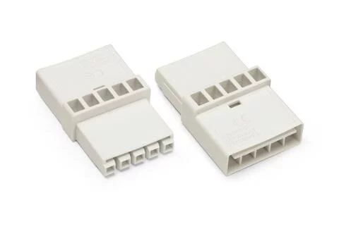 890-655 - Intermediate coupler; 5-pole; Cod. A; for sockets and plugs; white