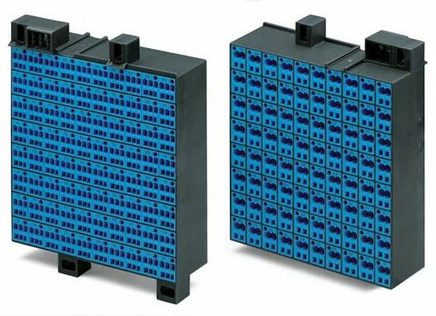 726-841 - Matrix patchboard; 80-pole; Marking 1-80; suitable for Ex i applications; Color of modules: blue; Module marking, side 1 and 2 vertical; 1,50 mm²; dark gray