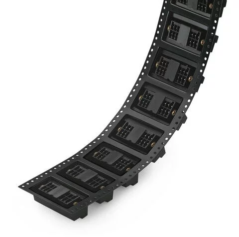 713-1404/117-000/997-406 - THR male header, 2-row; 0.8 x 0.8 mm solder pin; straight; 100% protected against mismating; in tape-and-reel packaging; Pin spacing 3.5 mm; 8-pole; black