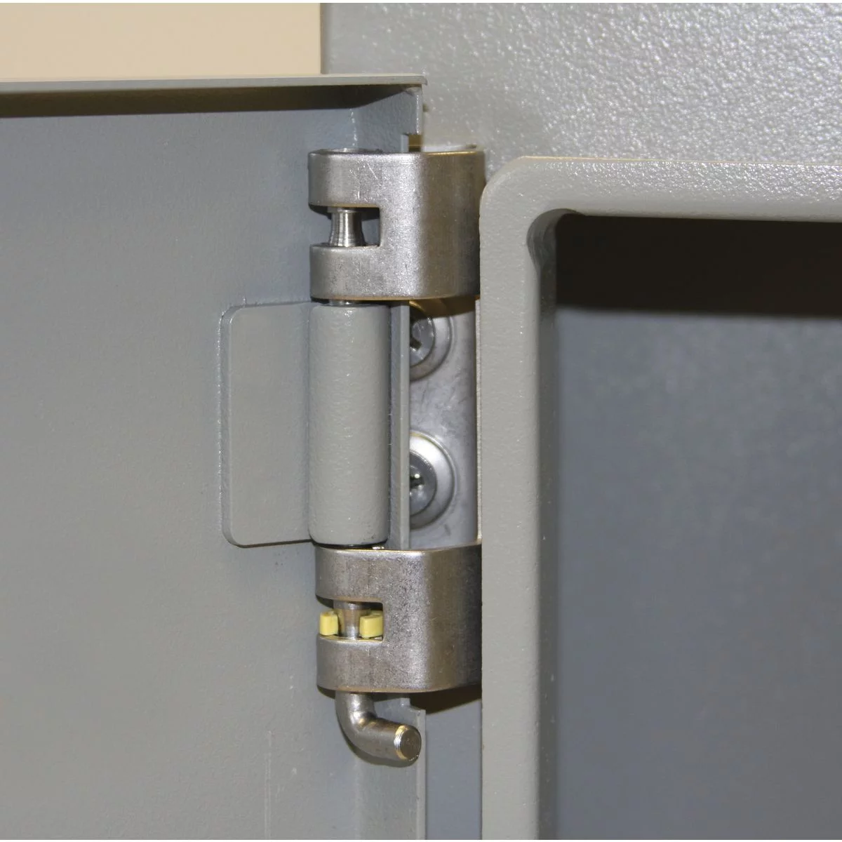 WRD747212N4D3PT - NEMA 4 2-Door Floor Mount Enclosure with KwikHinge™ 74X72X12 Carbon Steel - Gray